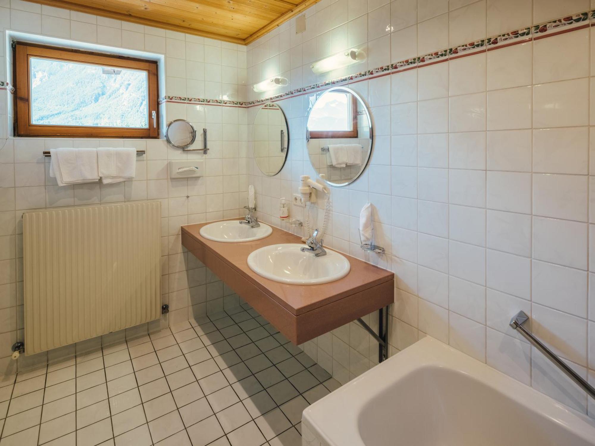 Huber Hotel Tramserhof Landeck Dış mekan fotoğraf